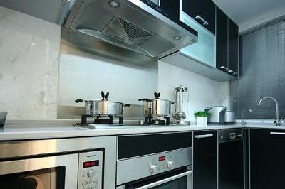 油煙機噪音標準解讀與廚房專業設計指南